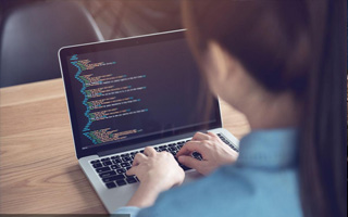 潜江 api php源码,下载的php源码怎么运行呢？